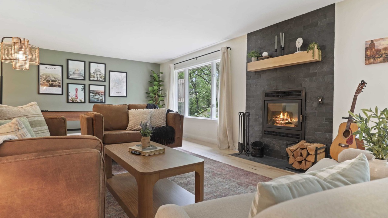 Photo of Livingroom in Madison