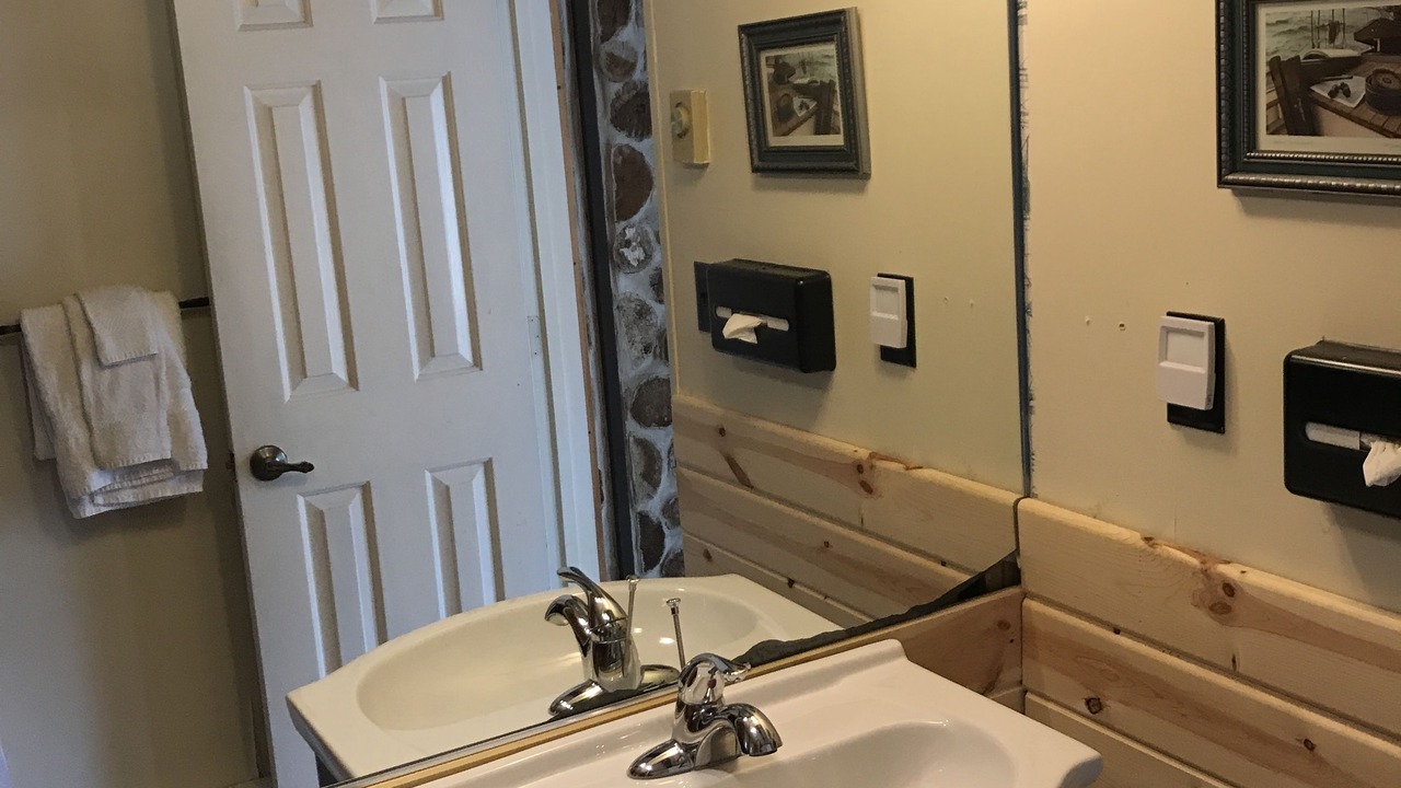 Photo of Bathroom in Gills Rock