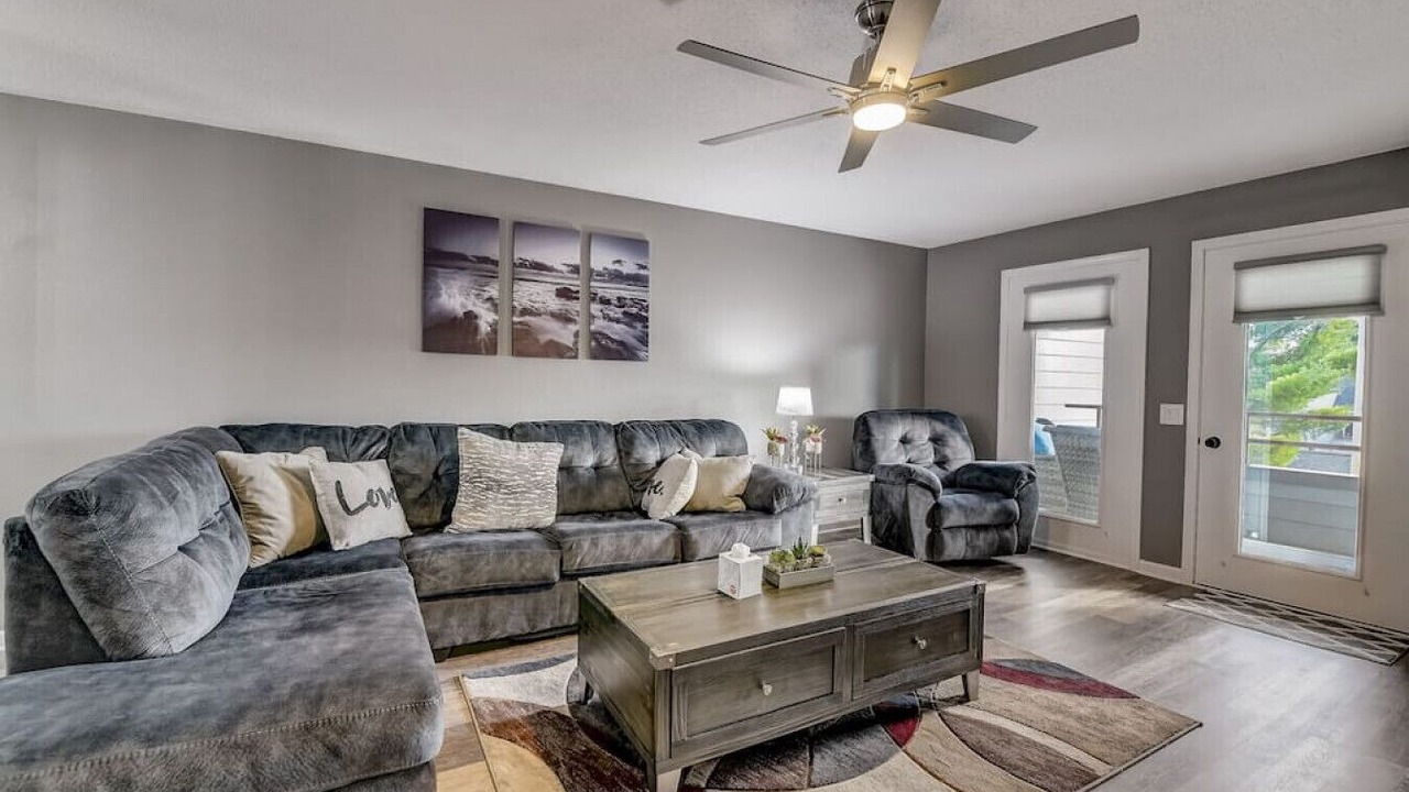 Photo of Livingroom in Lake Delton