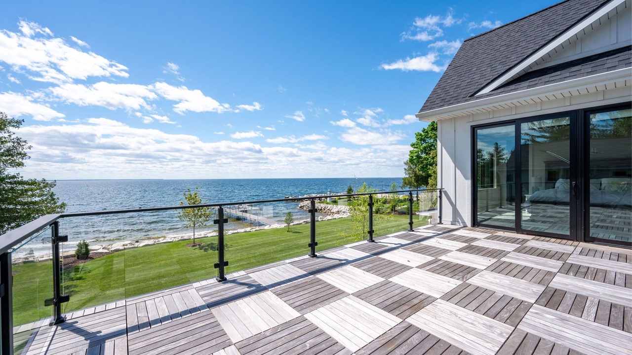 Photo of Patio Balcony in Sister Bay