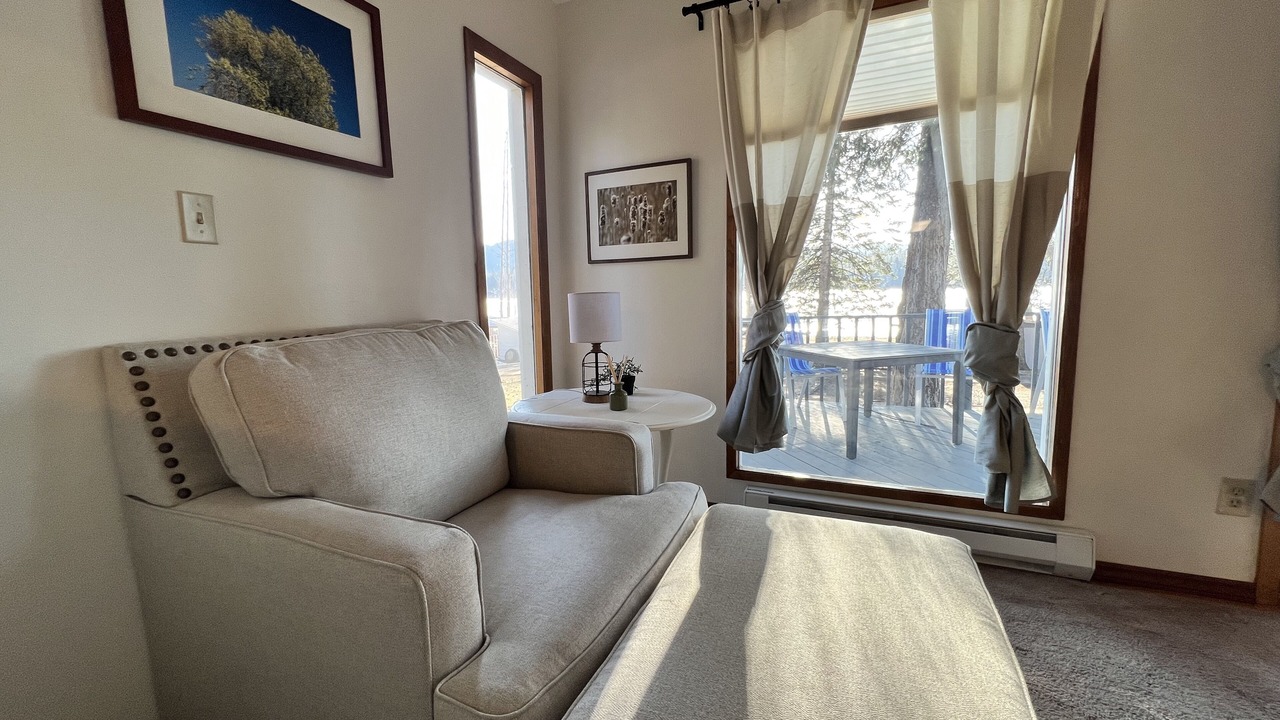 Photo of Livingroom in Newman Lake