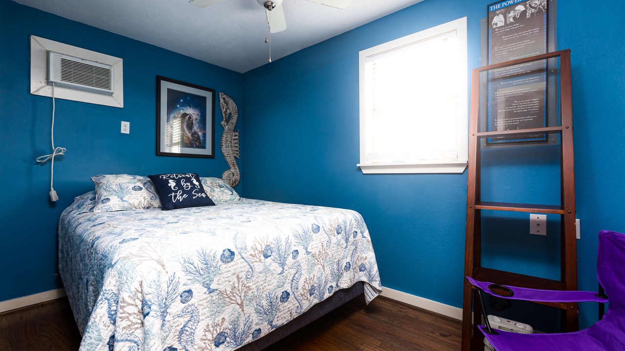 Photo of Bedroom in Jamaica Beach
