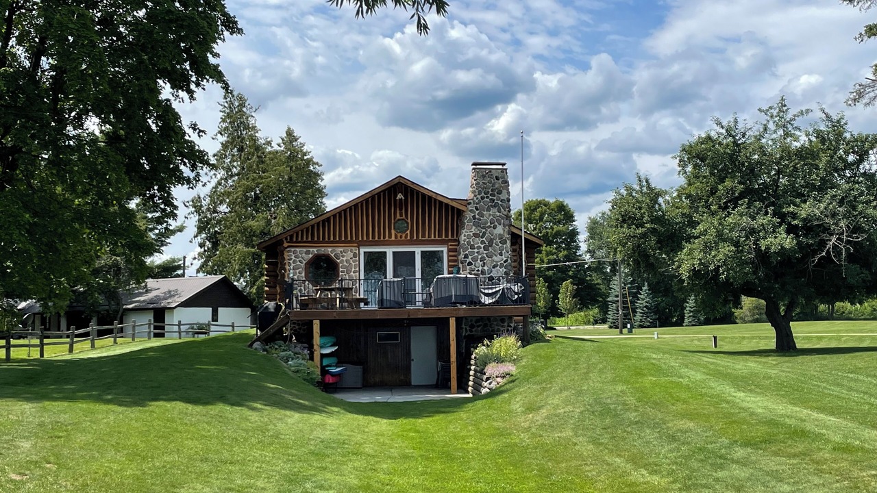 Photo of Outdoor in Suring