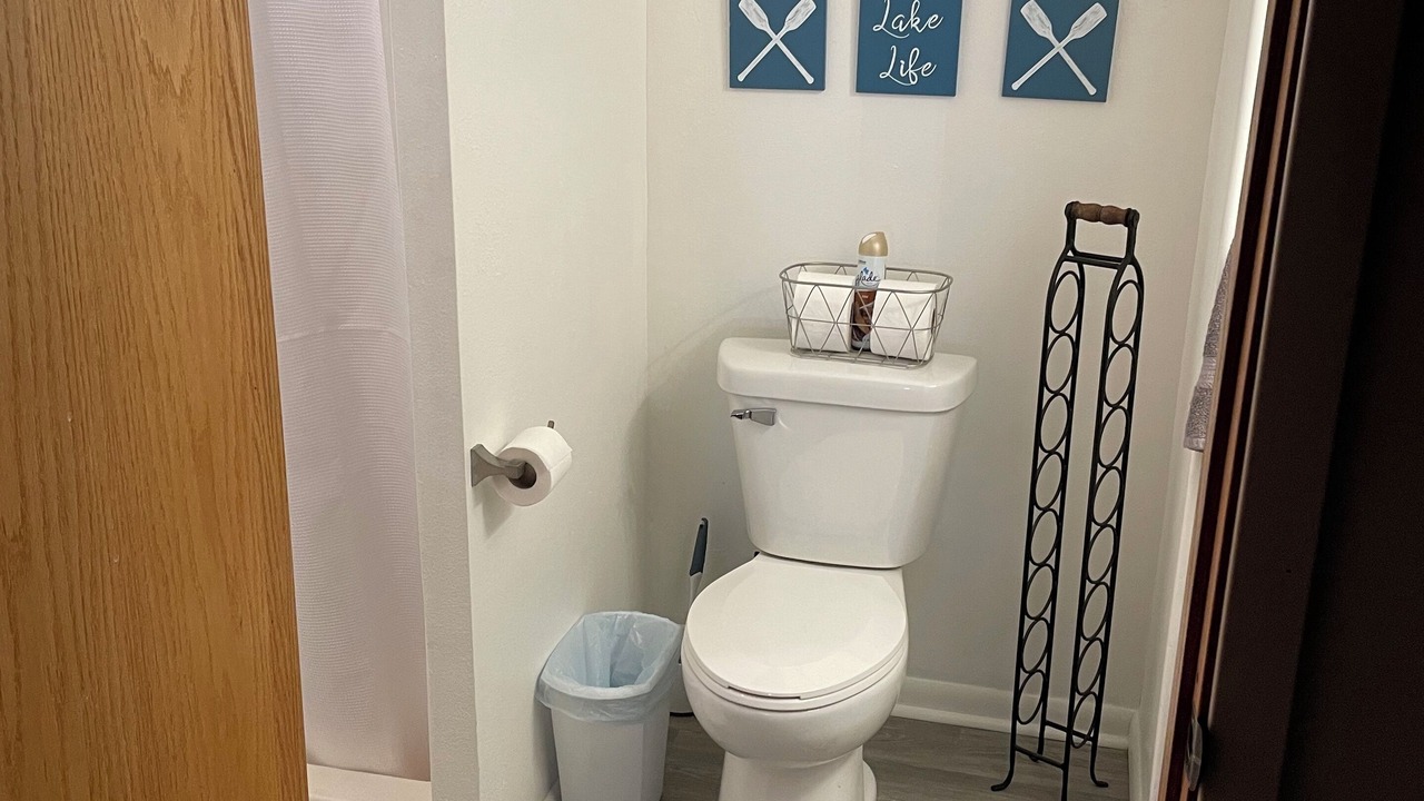 Photo of Bathroom in Suring