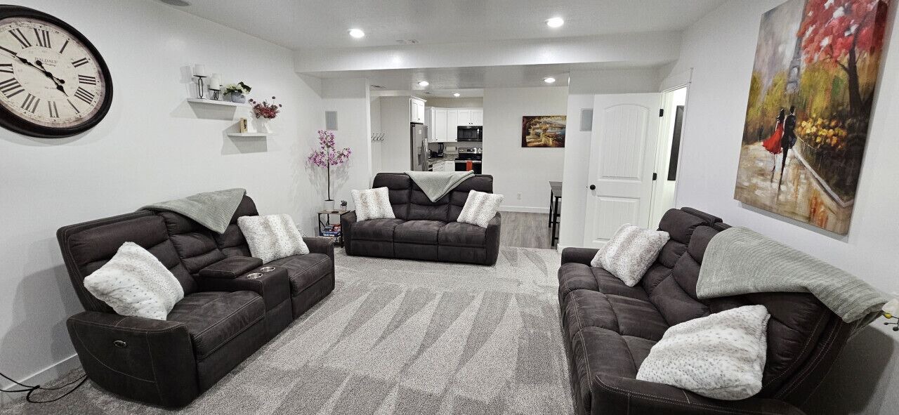 Photo of Livingroom in Lehi