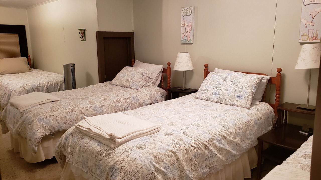 Photo of Bedroom in Woodville