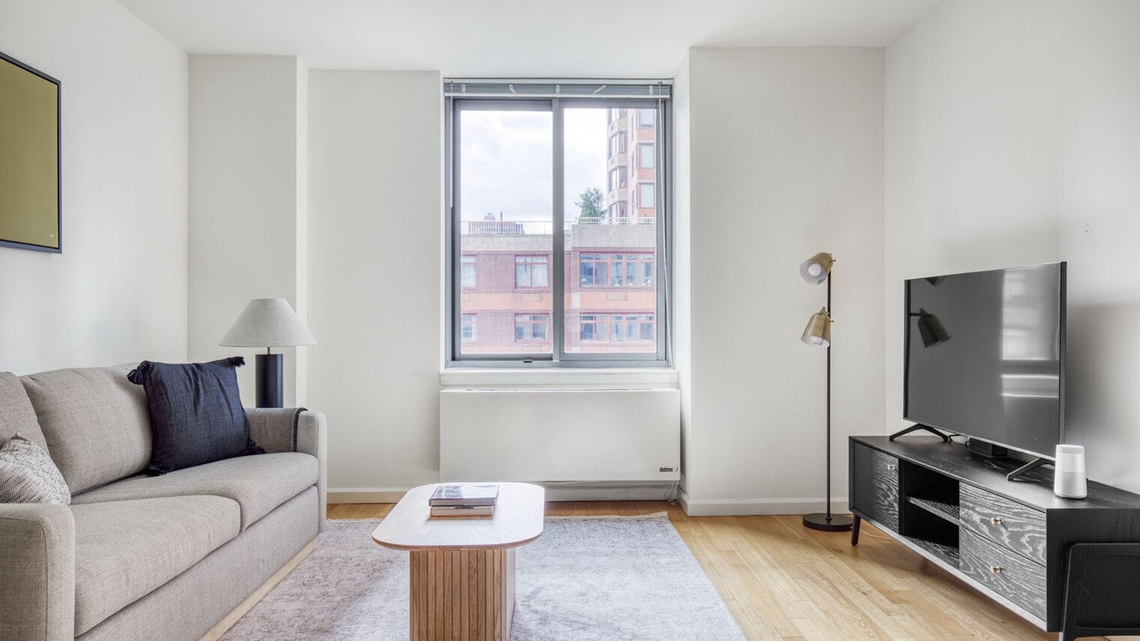 Photo of Livingroom in Hunters Point