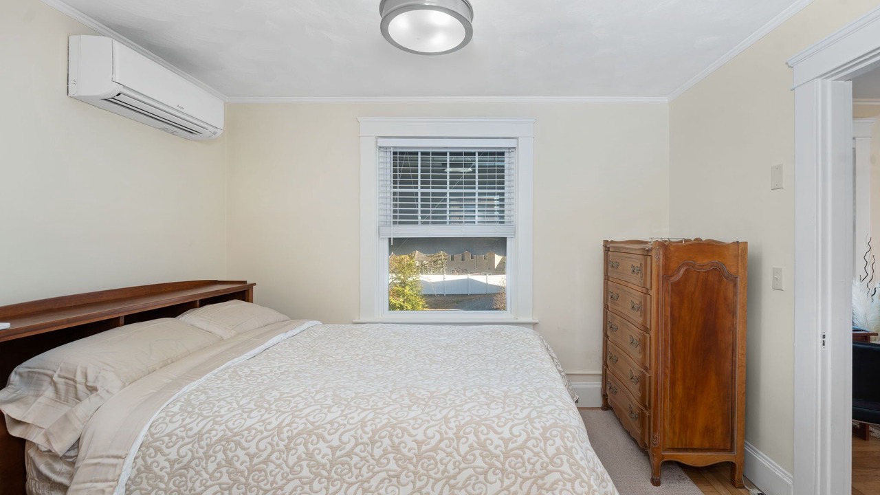 Photo of Bedroom in East Greenwich
