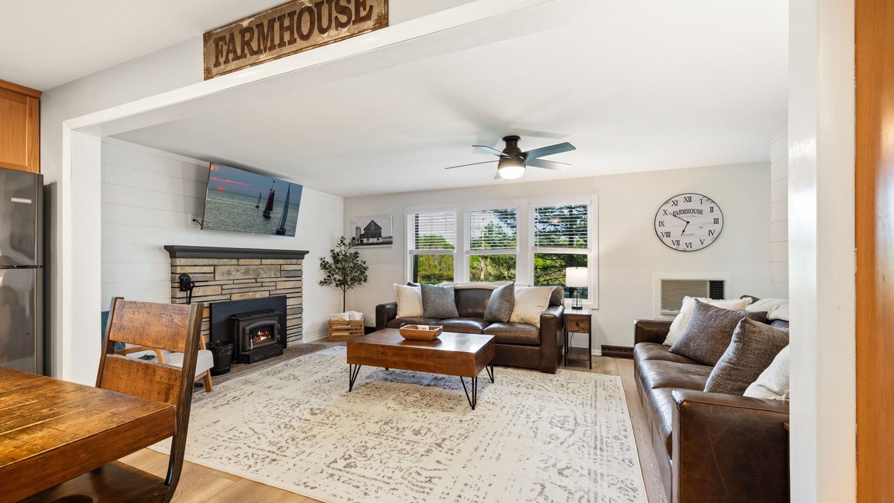 Photo of Livingroom in Sister Bay