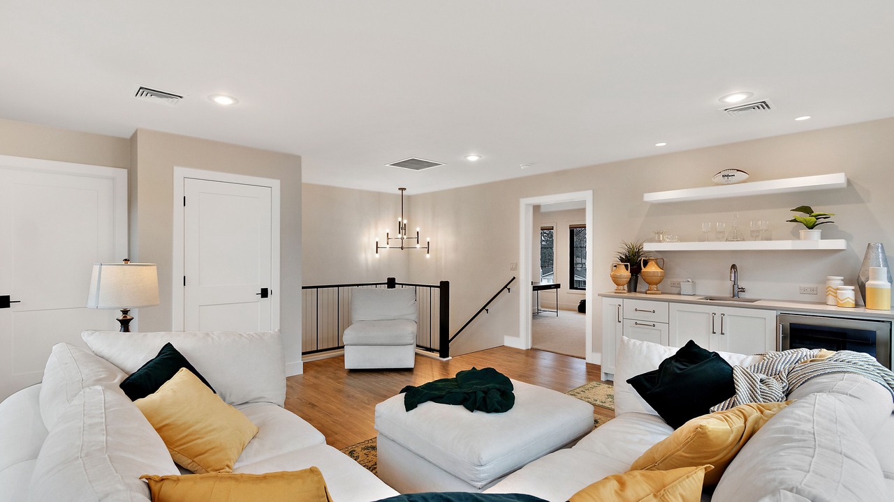 Photo of Livingroom in Ashwaubenon