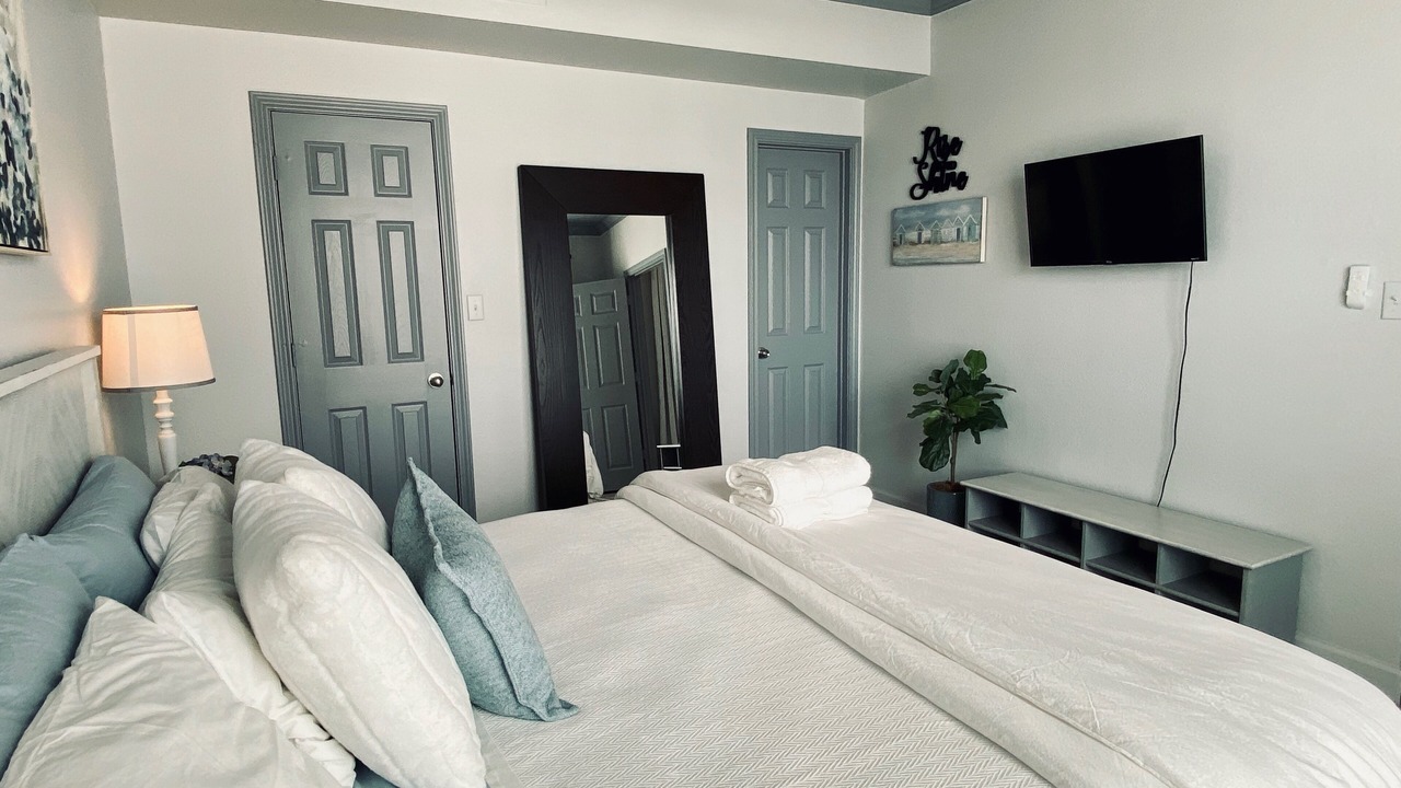 Photo of Bedroom in Galveston