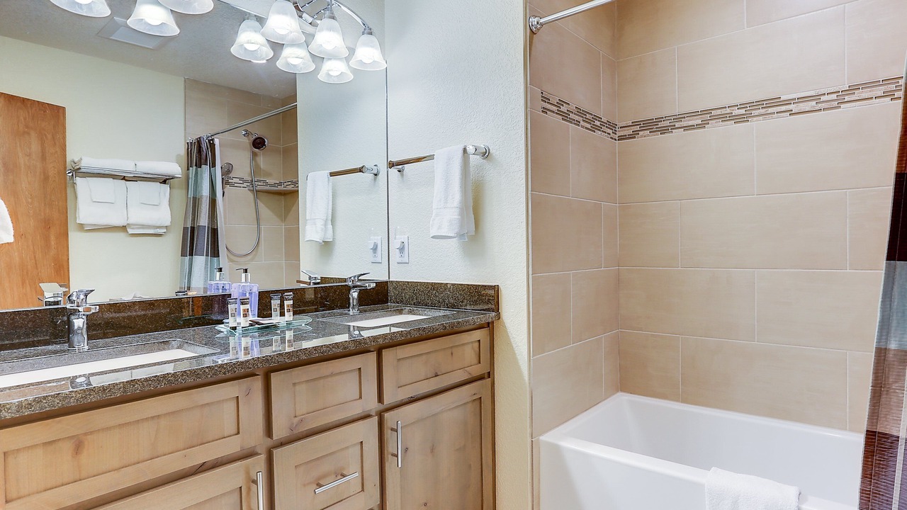 Photo of Bathroom in Sunriver