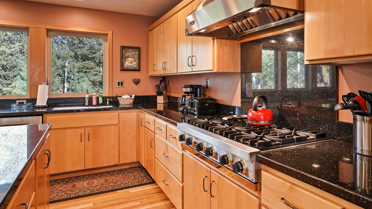 Photo of Kitchen in Sunriver