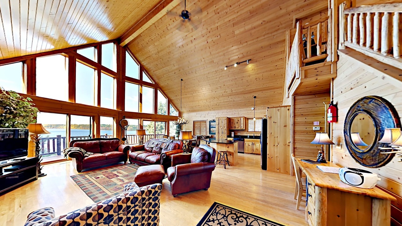 Photo of Bedroom in Chief Lake