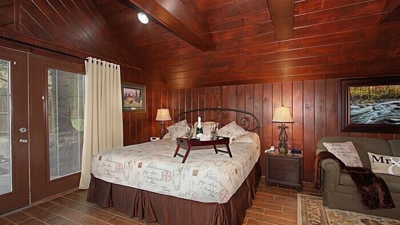 Photo of Bedroom in Gatlinburg