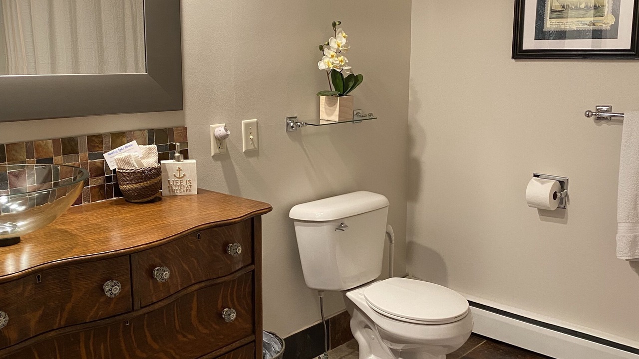 Photo of Bathroom in Green Lake