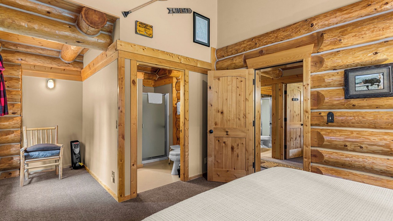Photo of Bathroom in Leavenworth
