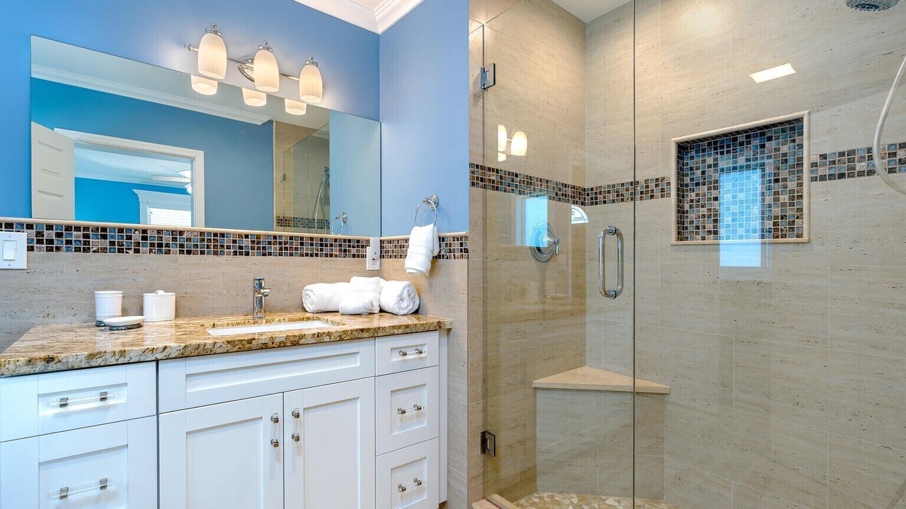 Photo of Bathroom in Key Colony Beach