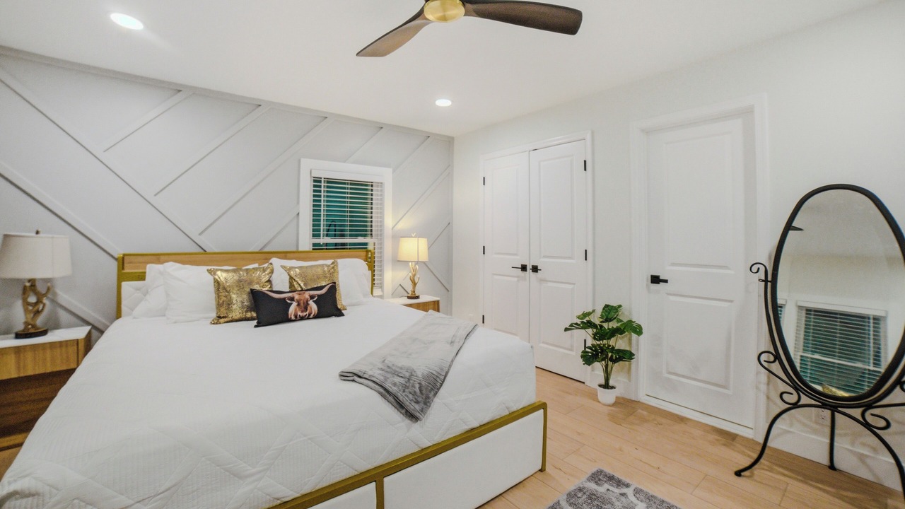 Photo of Bedroom in Catalpa