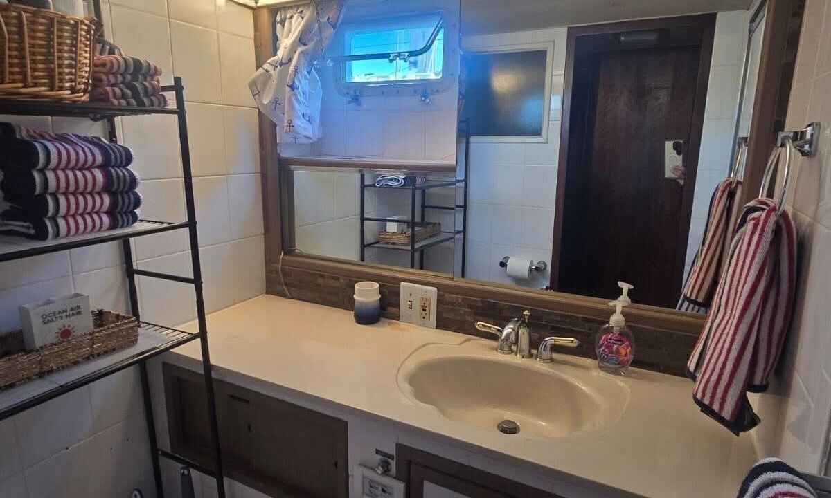 Photo of Bathroom in New Town