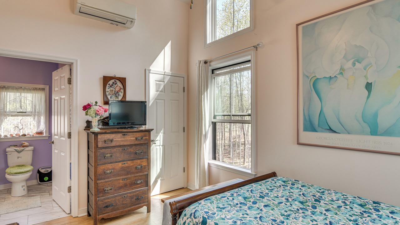 Photo of Bedroom in Charlottesville