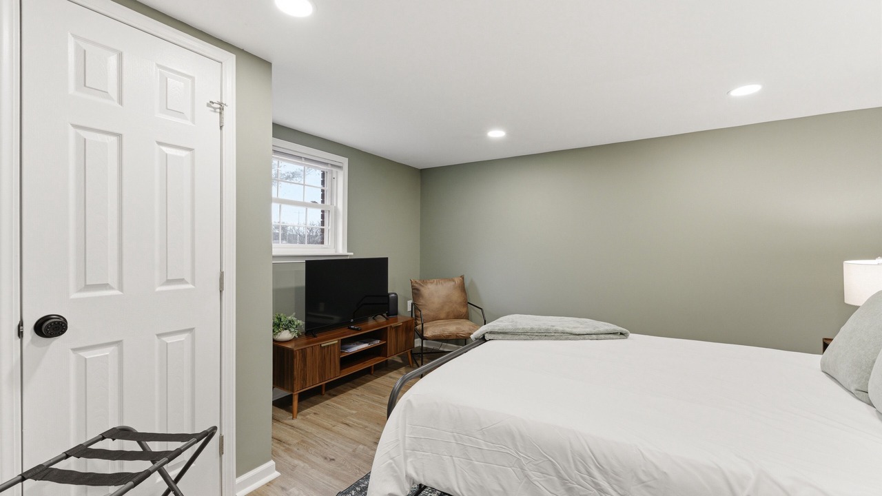 Photo of Bedroom in Logan