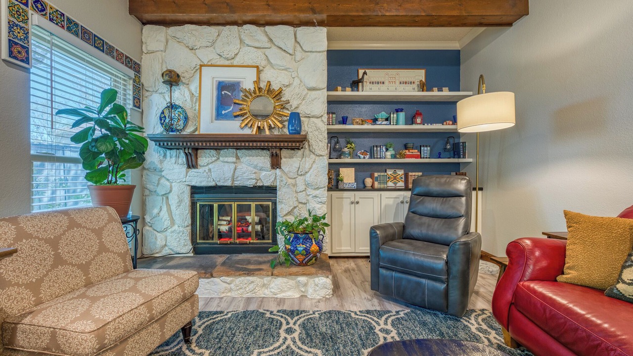 Photo of Livingroom in Roswell