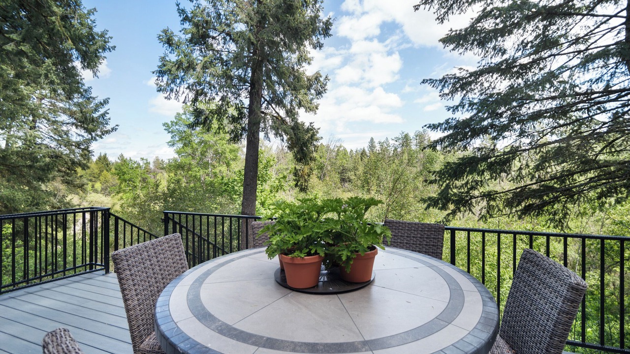Photo of Outdoor in Colbert