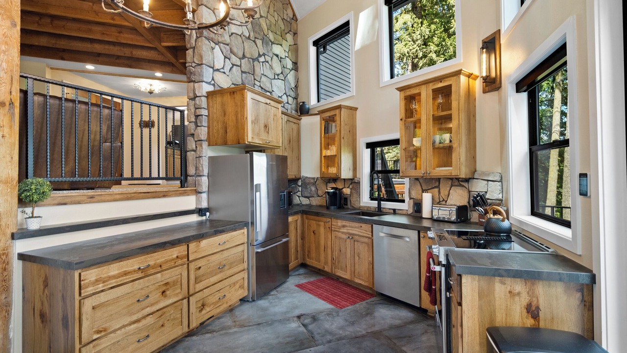 Photo of Kitchen in Colbert