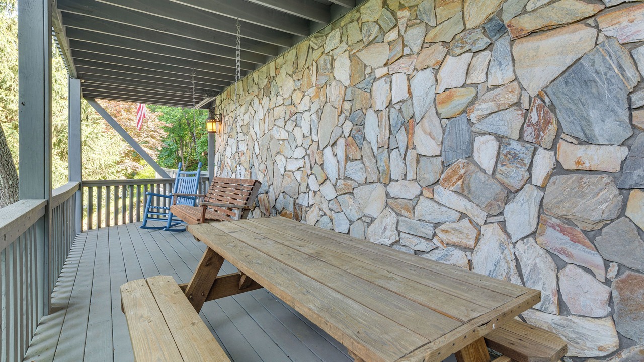 Photo of Outdoor in Old Fort