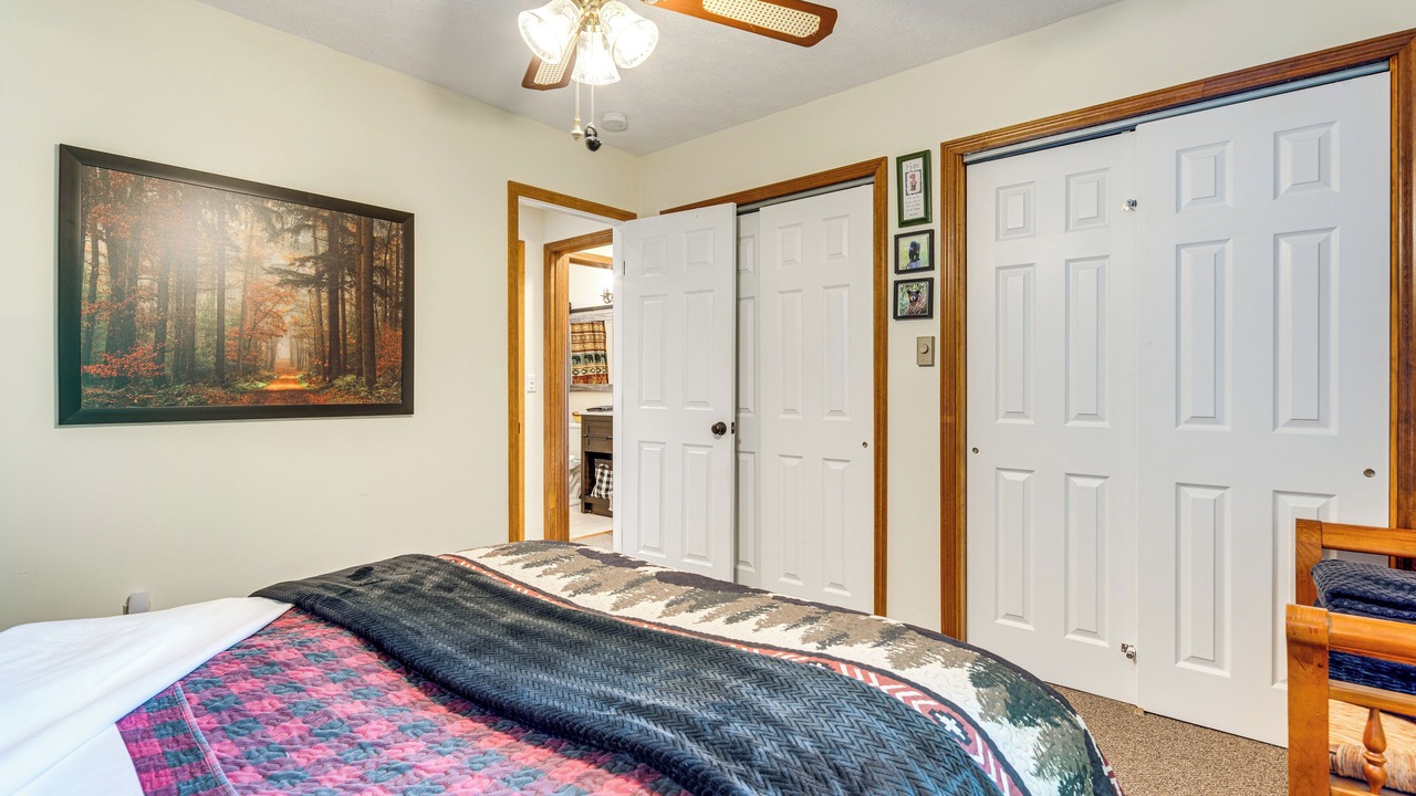 Photo of Bedroom in Old Fort