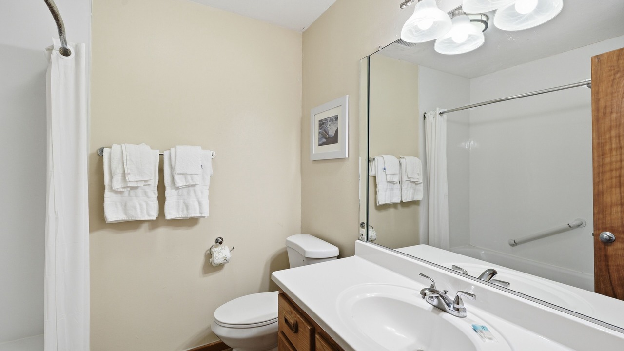 Photo of Bathroom in Duck