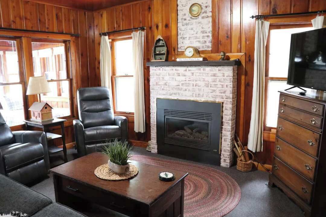 Photo of Livingroom in Arbor Vitae