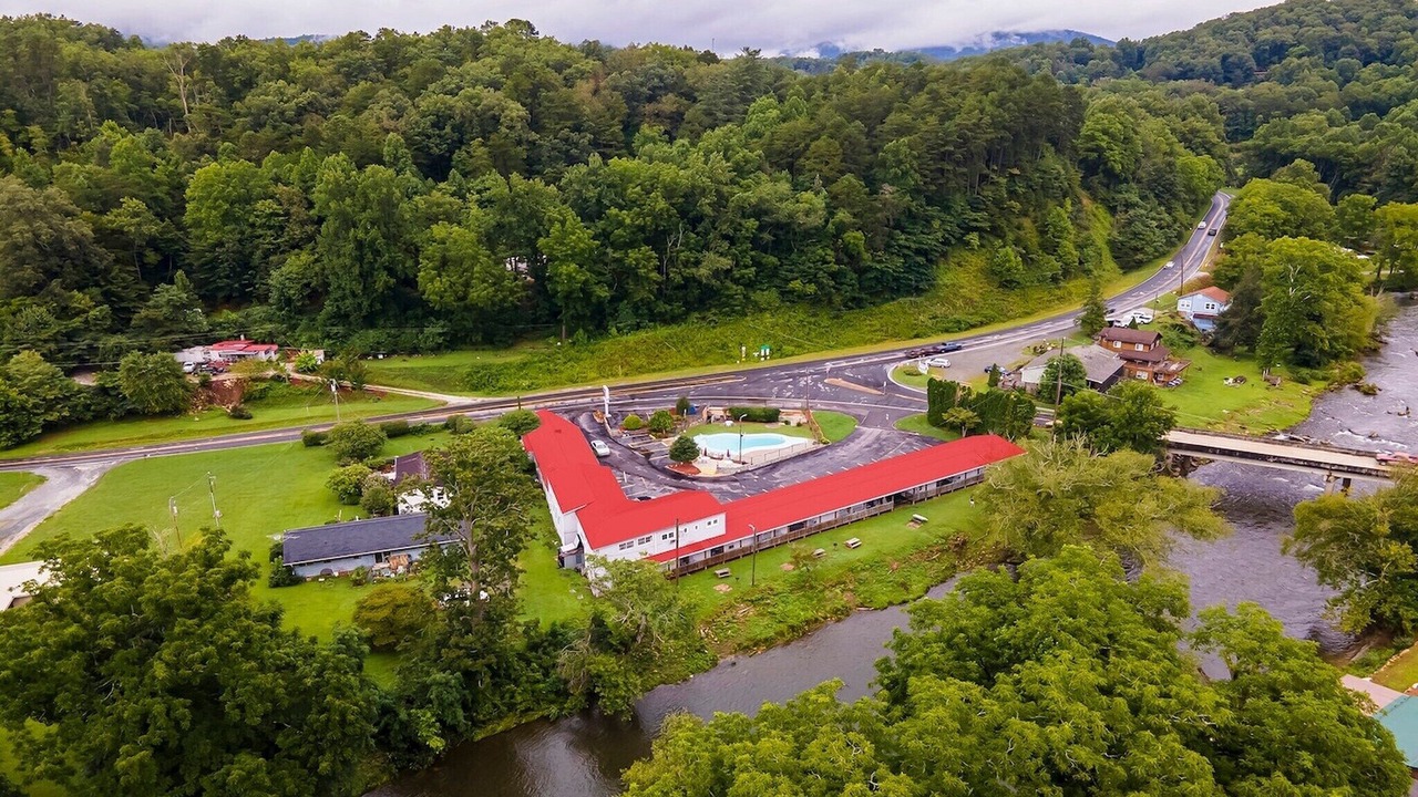 Photo of Outdoor in Cherokee