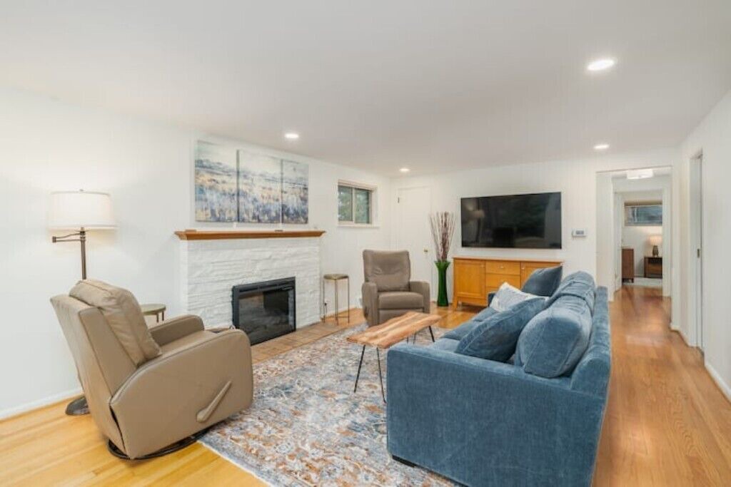 Photo of Livingroom in Hawthorne Hills