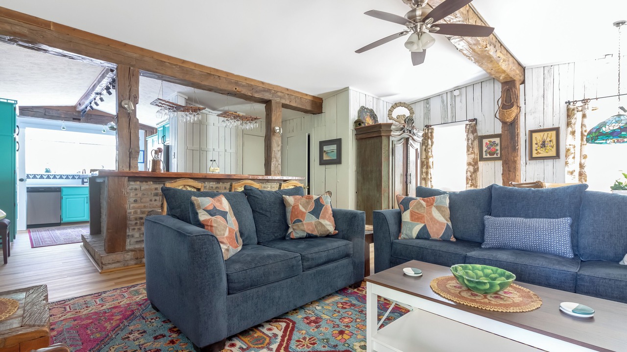 Photo of Livingroom in Saugatuck
