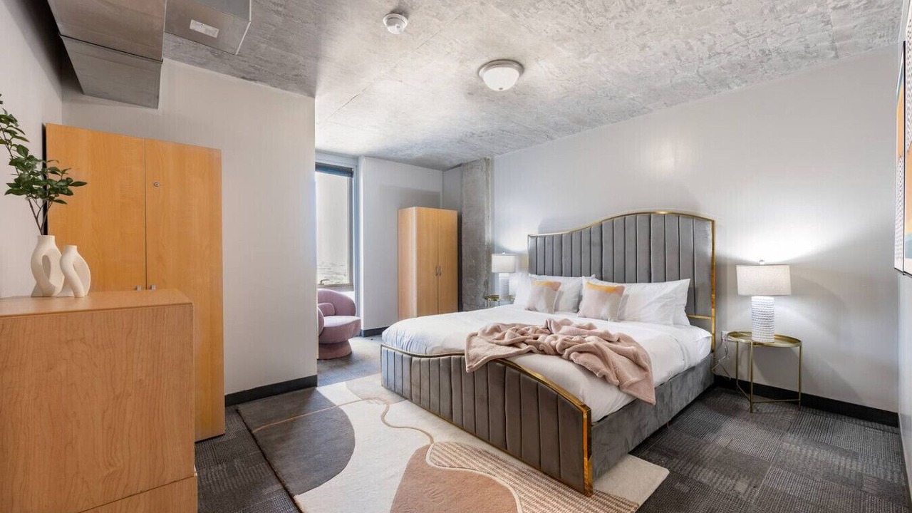 Photo of Bedroom in The Loop