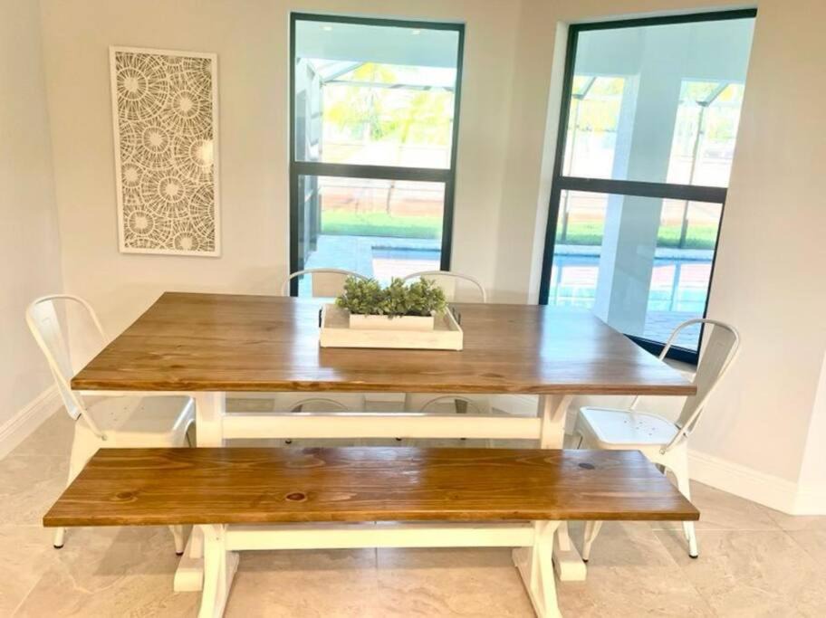 Photo of Livingroom in Caloosahatchee