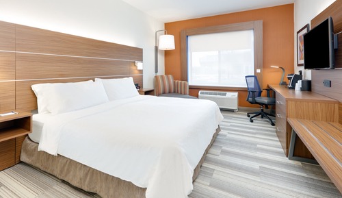 Suite, 1 King Bed, Accessible (Communications)