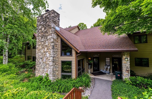 Sister Bay Cabin | The Inn at Little Sister Hill