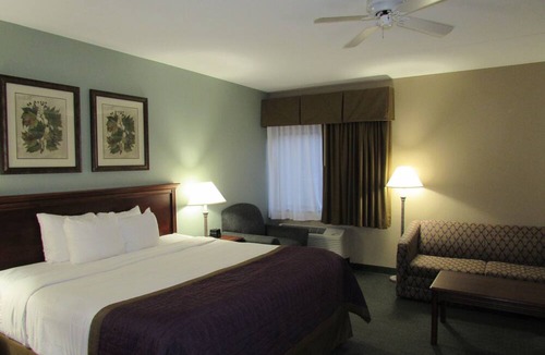 Cherokee Hotel | Bay Mountain Inn