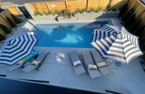 Wapato Point House | Rare Downtown Lake Home | Heated Pool | Sleeps Large Groups, Luxe new home - Private Saltwater pool