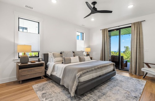 Sister Bay Condo | Luxury Condo with Awesome View of Sister Bay