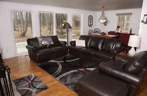 Egg Harbor Cottage | Open Year-Round. Pristine Cottage Minutes from Egg Harbor.