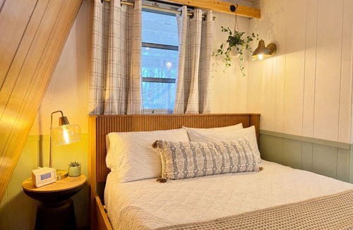 Sister Bay Cottage | Beechwood Cottage - Sleeps 4! A-Frame in Sister Bay, WI: Coffee Bar & Fire Pit!