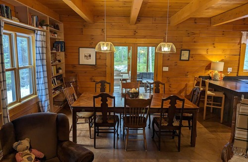 Sister Bay House | Beautiful Log Home on 5 acres private beach-steps down the road!