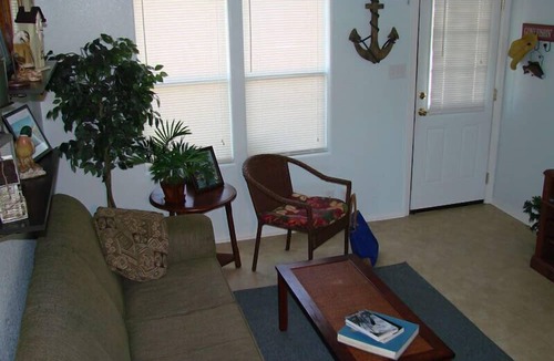 Fulton Cottage | Living on Island Time #3 - Cozy coastal cottages with a whole lot of charm!