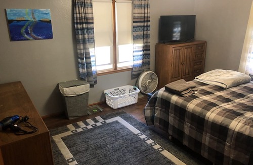 Green Bay House | Perfect location! Blocks from Lambeau Field.