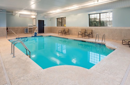 Amherst Apartment | 1BR King Suite w/Full Kitchen, Amherst NY