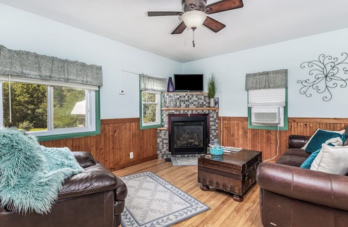 Boscobel Cabin | Crooked Creek - Relaxation Cabin